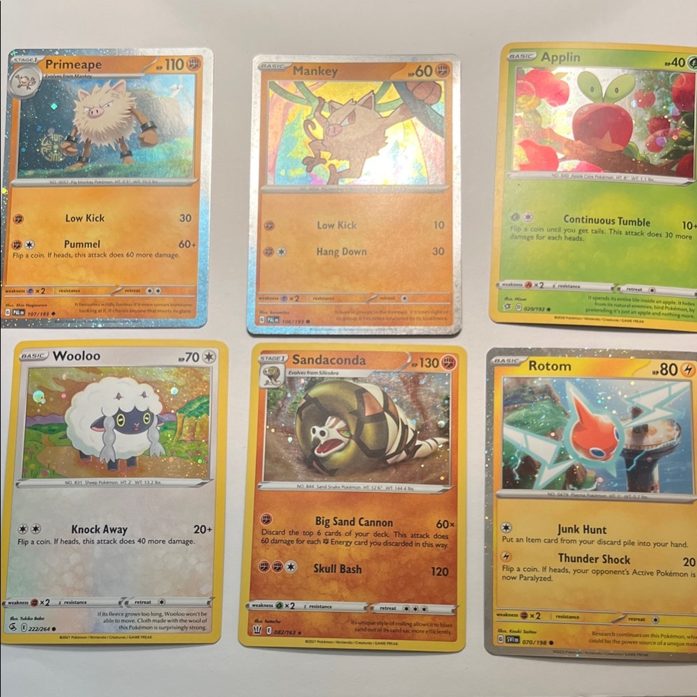 Pokemon Trading Card - Exclusive Deck Cosmic Holo Cards